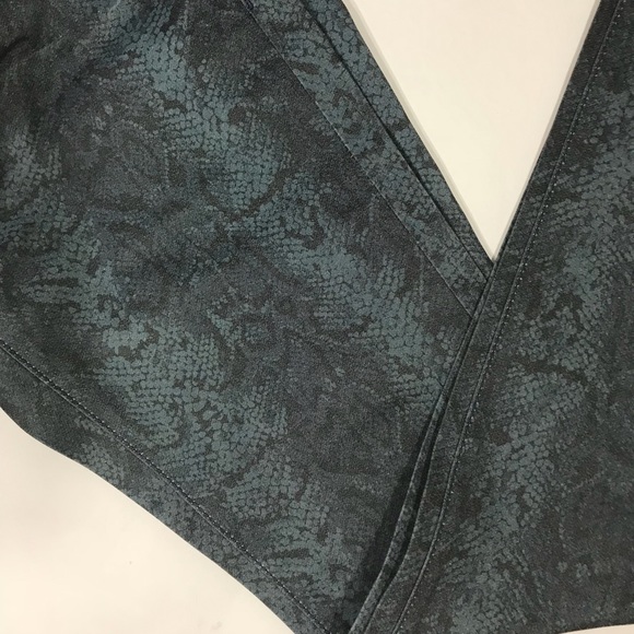 INC skinny jeans - Picture 6 of 8